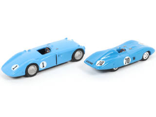 Lot 48 - DIVERS (2)
