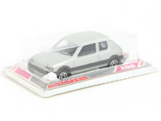 Lot 157 - MAJORETTE (FRANCE) (1)