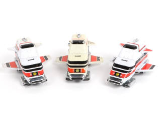 Lot 117 - BANDAÏ (JAPON) (3)