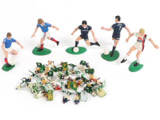 Lot 197 - DIVERS (38)