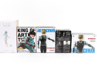 Lot 141 - BANPRESTO (JAPON) (5)