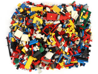 Lot 223 - LEGO (DANEMARK) (1)