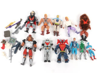 Lot 46 - DIVERS (12)