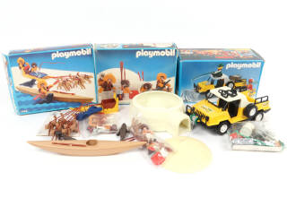 Lot 207 - PLAYMOBIL (ALLEMAGNE) (3)