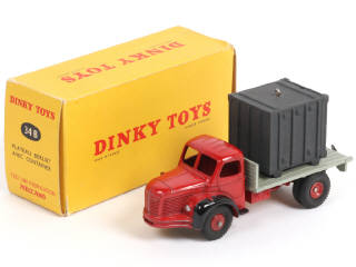 Lot 307 - DINKY TOYS (FRANCE) (1)
