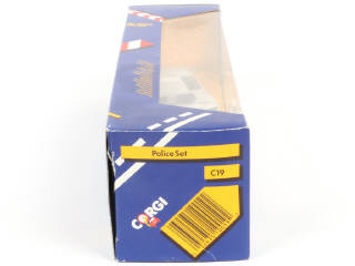 Lot 165 - CORGI TOYS (GB) (2)