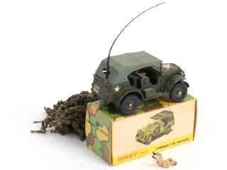 Lot 313 - DINKY TOYS (FRANCE) (1)