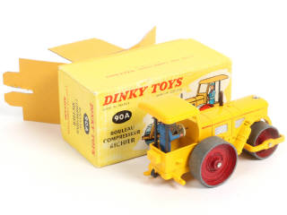 Lot 316 - DINKY TOYS (FRANCE) (1)