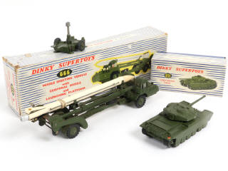 Lot 405 - DINKY TOYS (GB) (2)