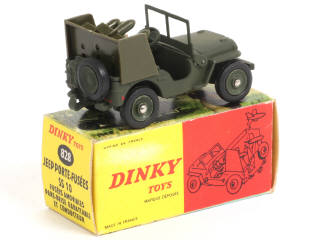 Lot 314 - DINKY TOYS (FRANCE) (1)