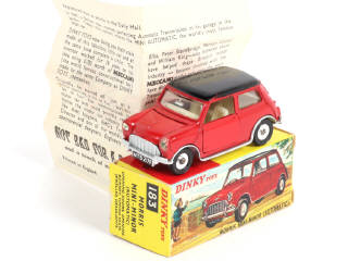 Lot 387 - DINKY TOYS (GB) (1)