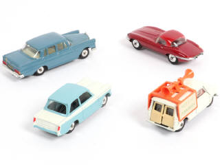 Lot 418 - DINKY TOYS (GB) (4)
