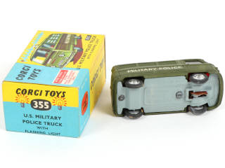 Lot 128 - CORGI TOYS (GB) (1)