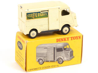 Lot 270 - DINKY TOYS (FRANCE) (1)