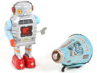 Lot 2 - DIVERS (JAPON) (2)