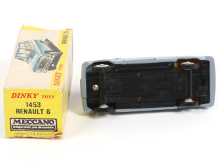 Lot 257 - DINKY TOYS (FRANCE) (1)