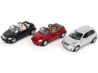 Lot 274 - DIVERS (3)