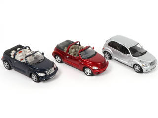 Lot 274 - DIVERS (3)