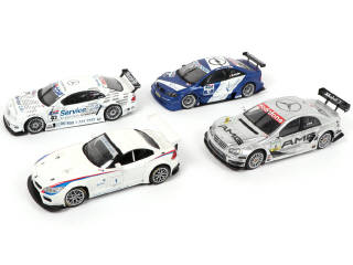 Lot 195 - DIVERS (4)