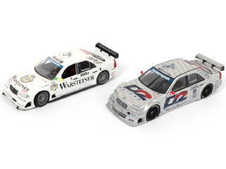 Lot 161 - DIVERS (2)