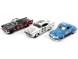 Lot 178 - DIVERS (3)