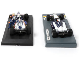 Lot 45 - DIVERS (2)