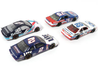 Lot 188 - DIVERS (4)