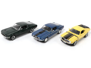 Lot 237 - ERTL (USA) (3)