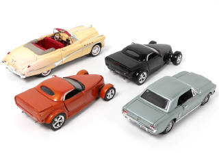 Lot 300 - MOTOR MAX (4)