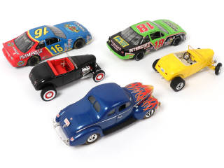 Lot 311 - ERTL (USA) (5)