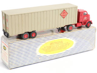 Lot 250 - DINKY TOYS (GB) (1)