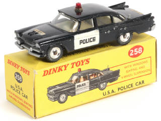 Lot 244 - DINKY TOYS (GB) (1)