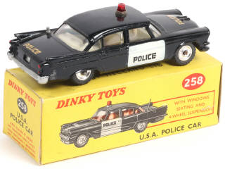 Lot 244 - DINKY TOYS (GB) (1)