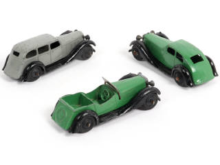 Lot 279 - DINKY TOYS (GB) (3)