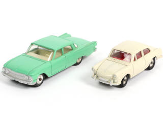Lot 268 - DINKY TOYS (GB) (2)