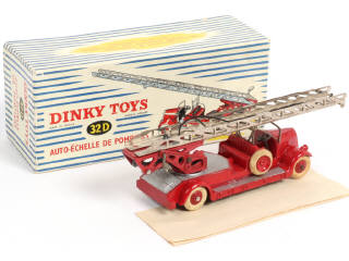 Lot 307 - DINKY TOYS (FRANCE) (1)