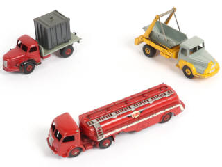 Lot 336 - DINKY TOYS (FRANCE) (3)