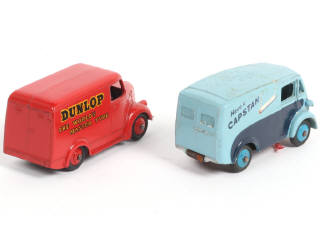 Lot 271 - DINKY TOYS (GB) (2)