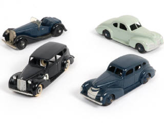 Lot 292 - DINKY TOYS (GB) (4)