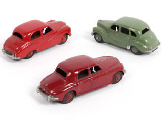 Lot 281 - DINKY TOYS (GB) (3)