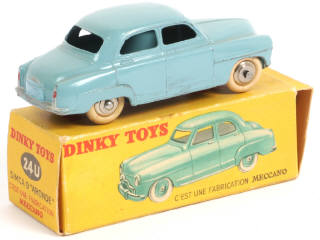 Lot 304 - DINKY TOYS (FRANCE) (1)