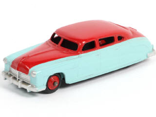 Lot 228 - DINKY TOYS (GB) (1)