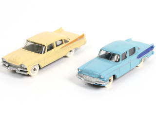 Lot 265 - DINKY TOYS (GB) (2)
