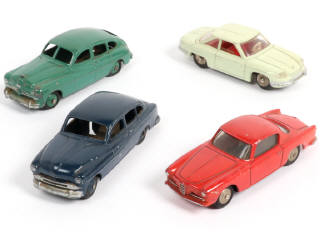 Lot 347 - DINKY TOYS (FRANCE) (4)