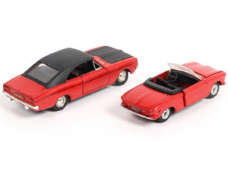 Lot 322 - DINKY TOYS (FRANCE) (2)