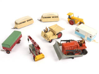 Lot 360 - DINKY TOYS (FRANCE) (8)
