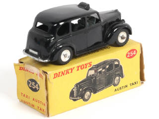 Lot 281 - DINKY TOYS (GB) (1)