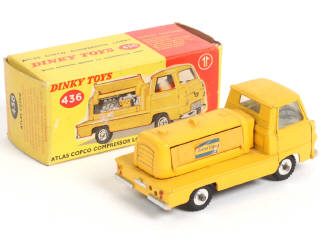 Lot 296 - DINKY TOYS (GB) (1)