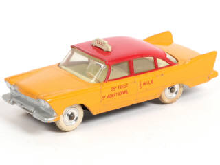 Lot 257 - DINKY TOYS (GB) (1)