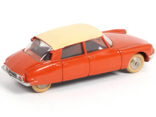 Lot 311 - DINKY TOYS (FRANCE) (1)